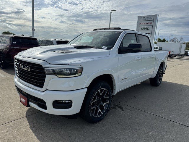 2026 Ram 1500 Laramie photo 3