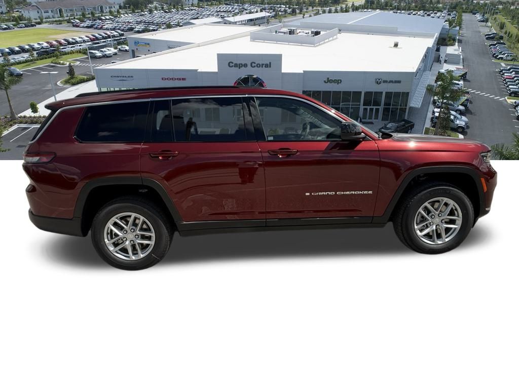2025 Jeep Grand Cherokee Laredo X photo 2