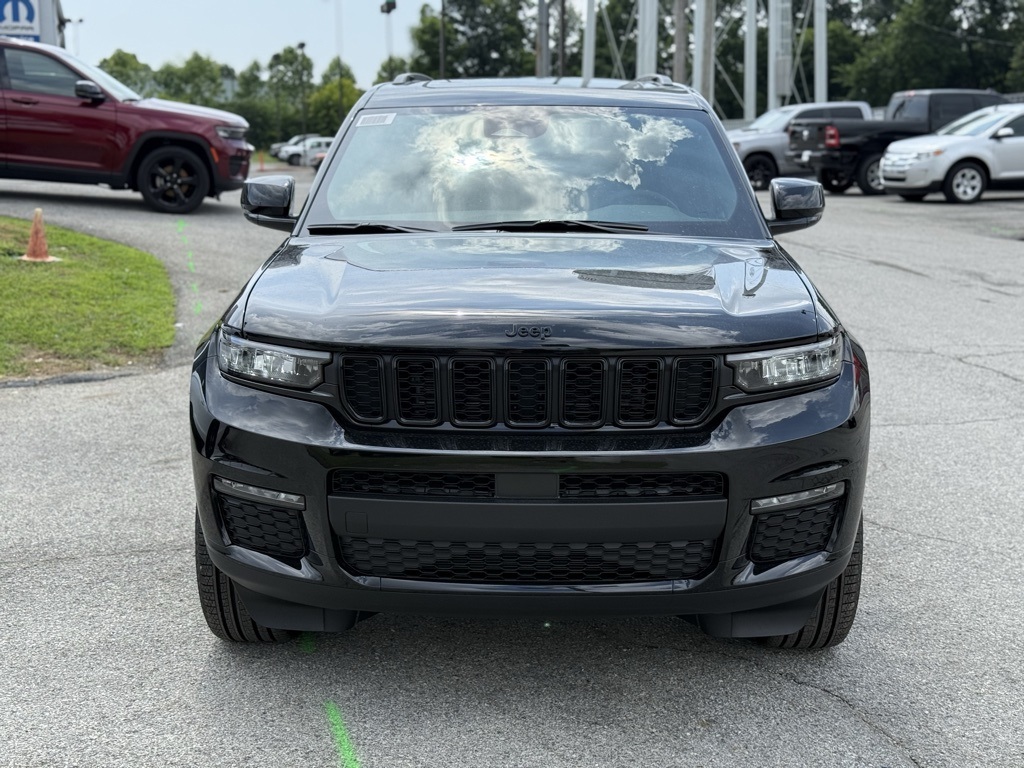 2025 Jeep Cherokee Limited photo 3