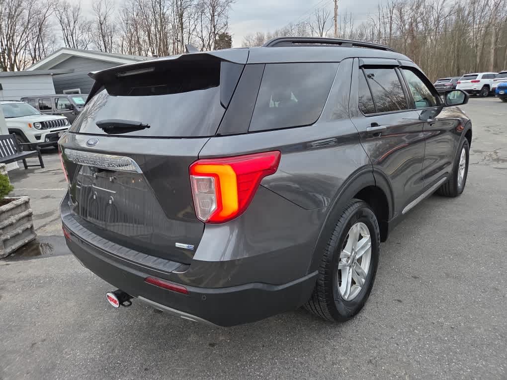 2020 Ford Explorer XLT photo 3