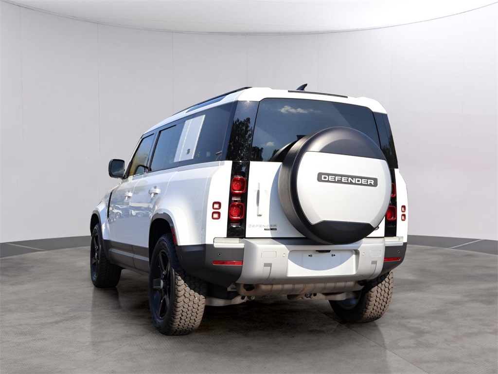 2020 Land Rover Defender 110 HSE photo 4