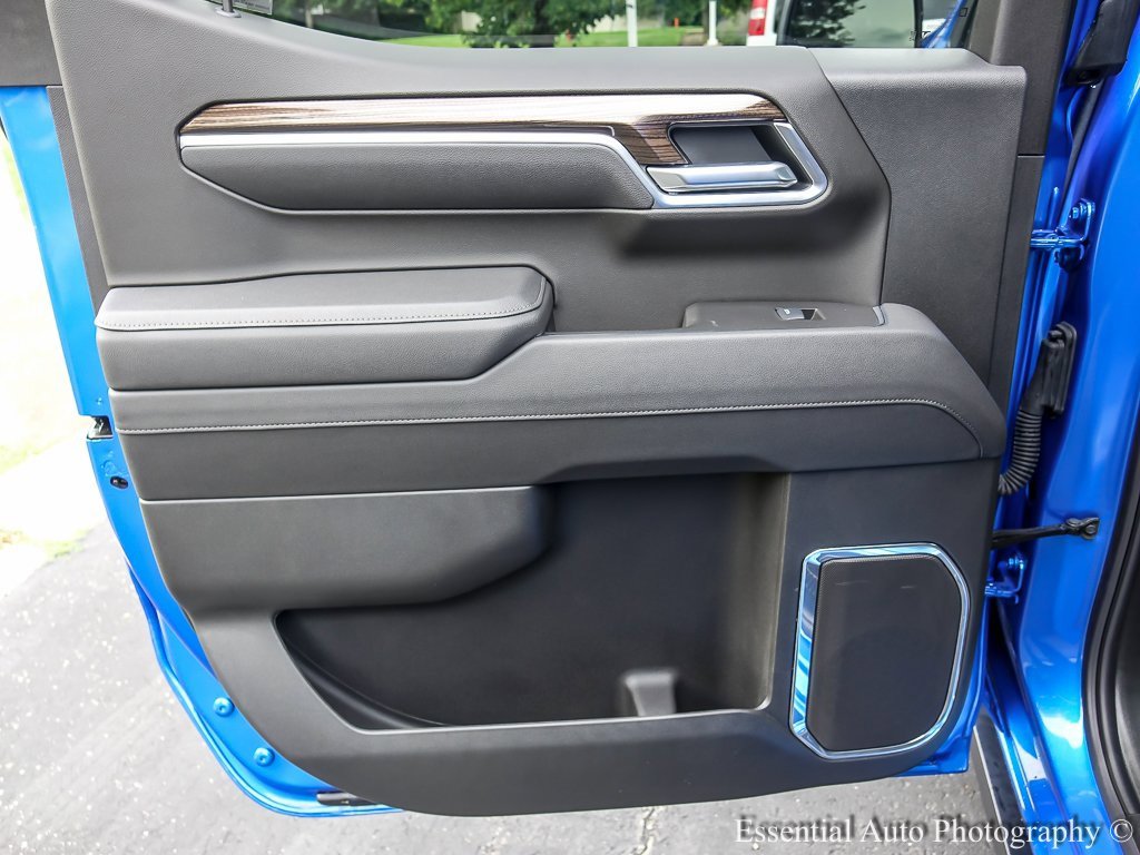 2025 CHEVROLET SILVERADO - Image 30