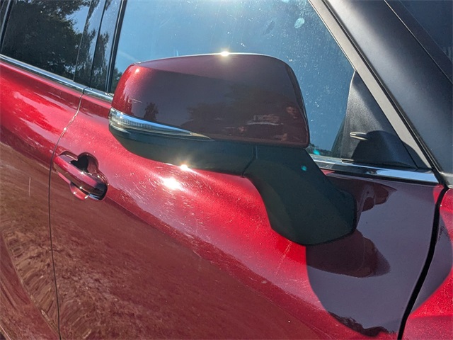 2022 Toyota Highlander XLE photo 32