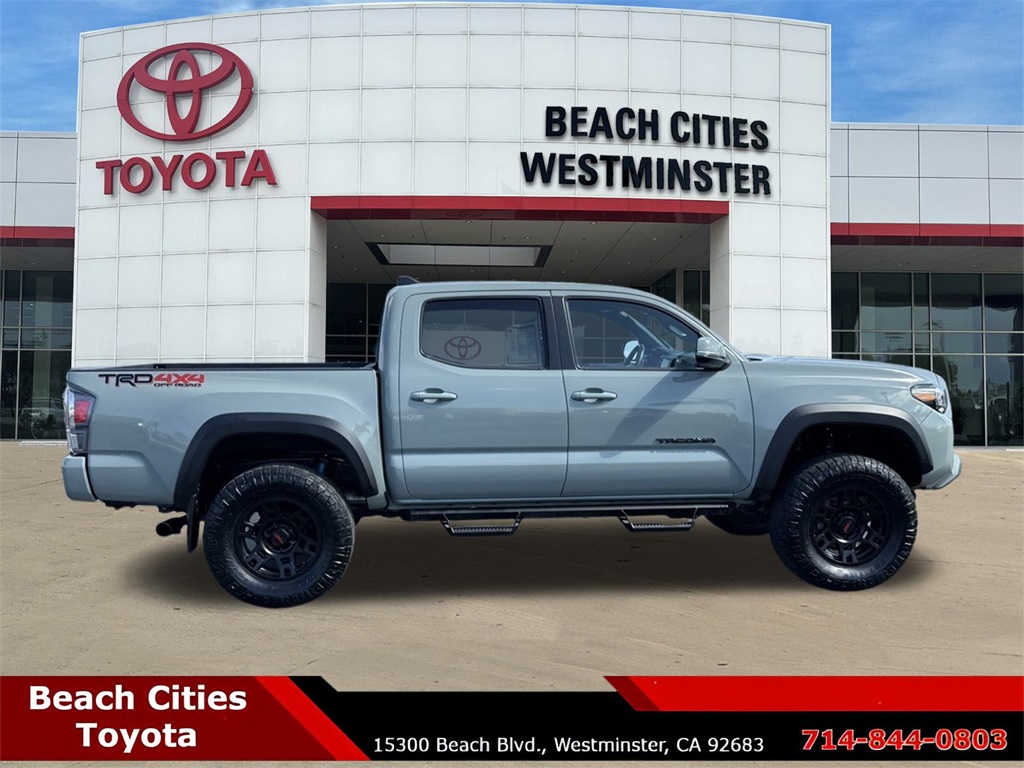 2022 Toyota Tacoma TRD Off-Road photo 12