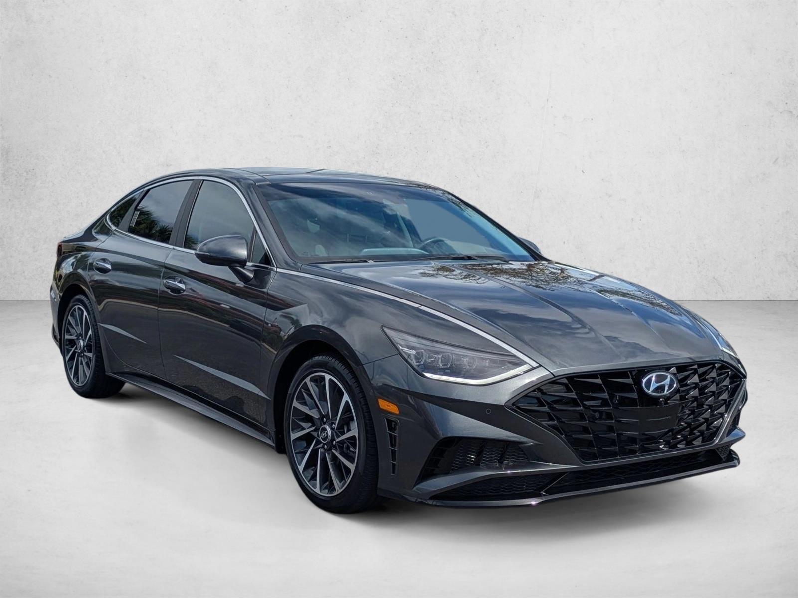 2022 Hyundai Sonata Limited photo 3