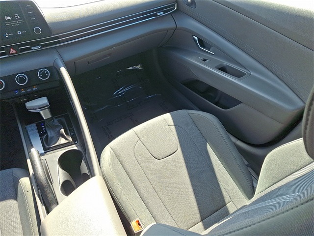 2024 Hyundai Elantra SE photo 16