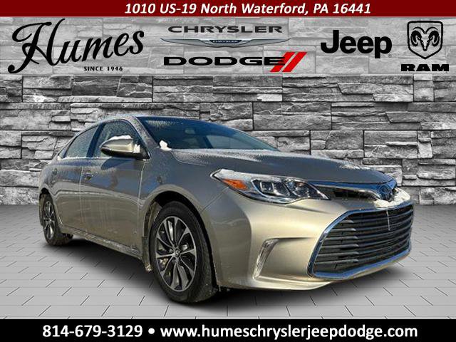 2017 Toyota Avalon XLE Premium's photo