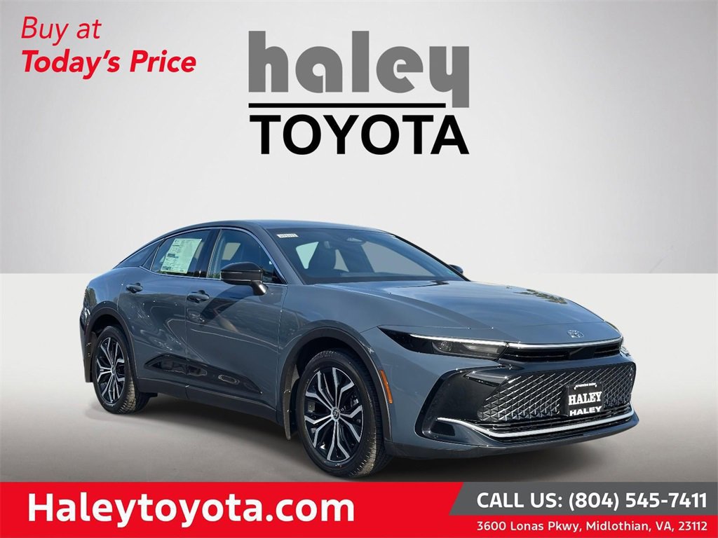 2026 Toyota Crown XLE's photo