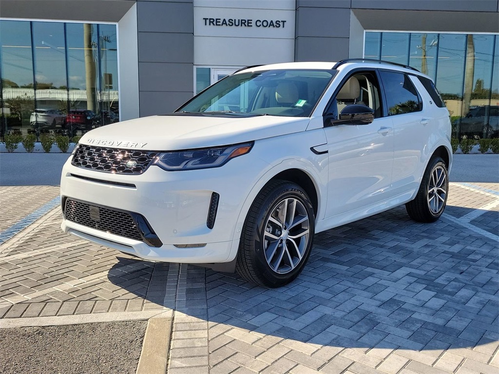 2025 Land Rover Discovery Sport S's photo