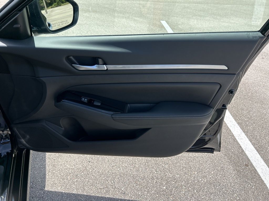 2024 Nissan Altima 2.5 SL photo 36