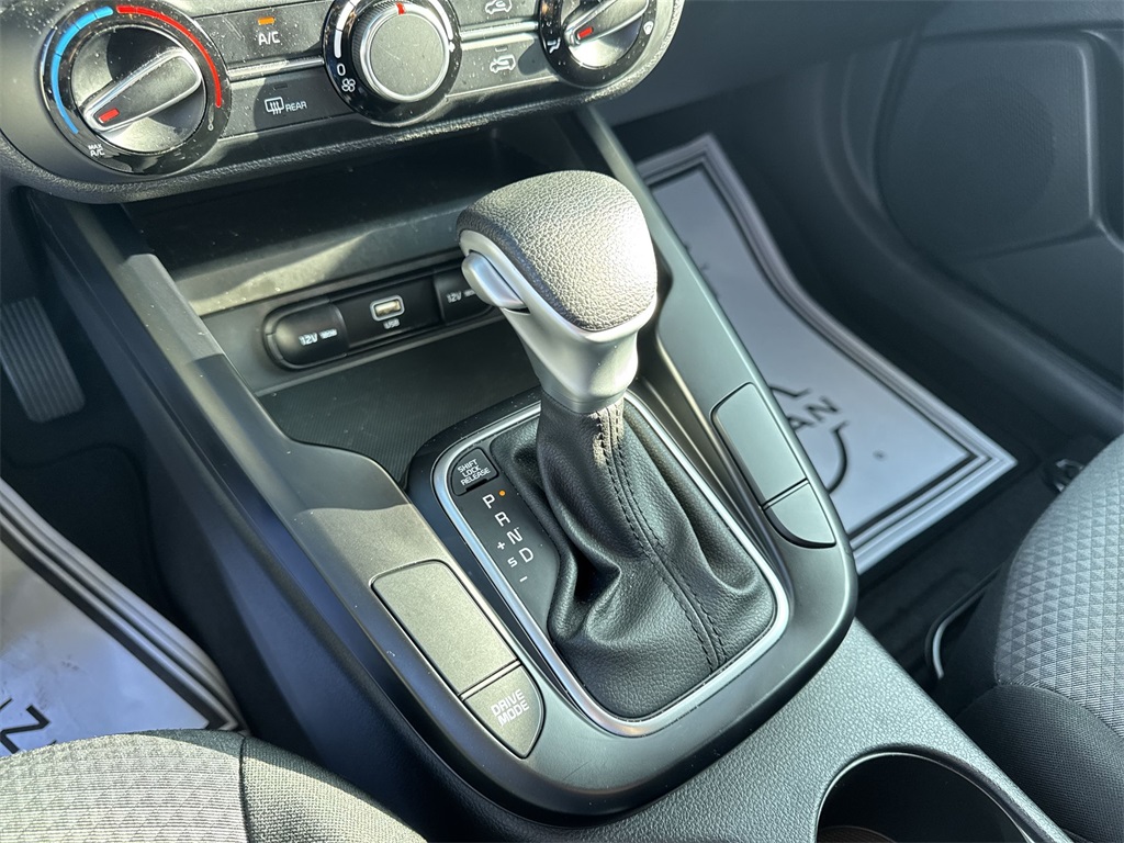 2025 Kia Soul LX photo 24