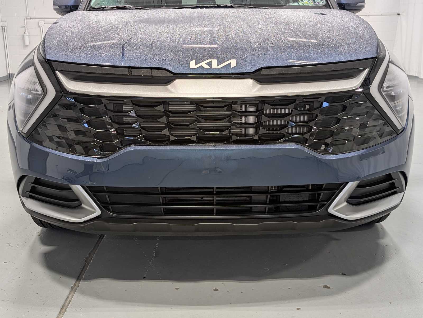 2024 Kia Sportage Hybrid EX photo 2