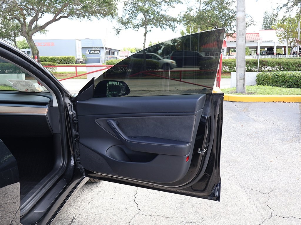 2021 Tesla Model 3 Long Range photo 25