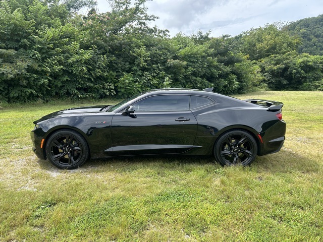 2024 Chevrolet Camaro LT1 photo 3