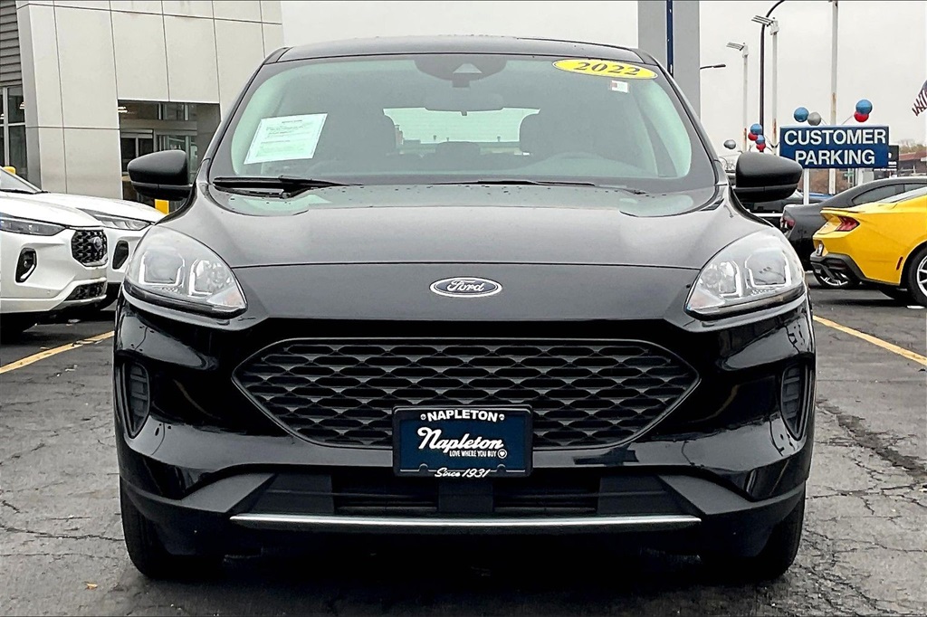 2022 Ford Escape S photo 2