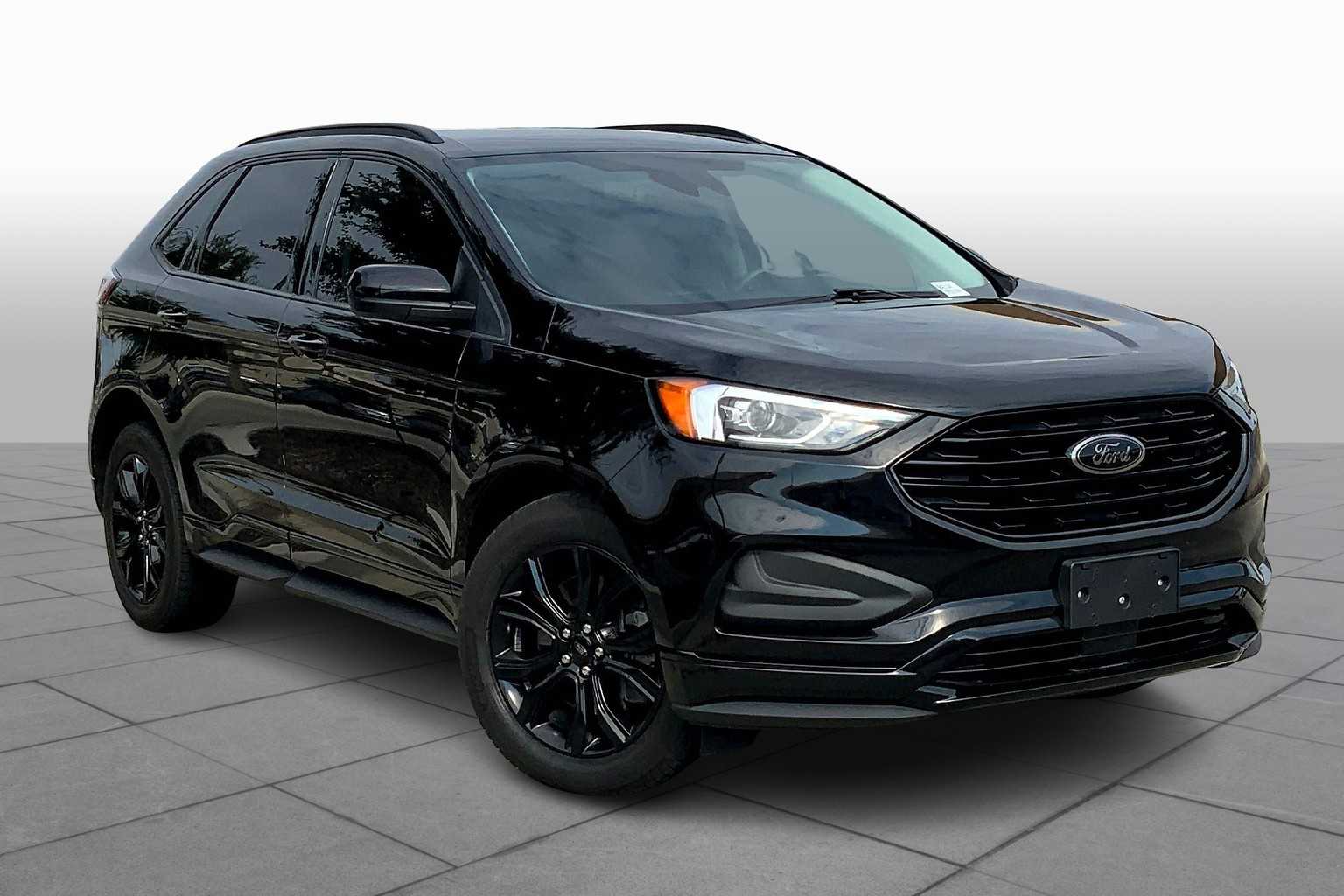 2022 Ford Edge SE photo 3