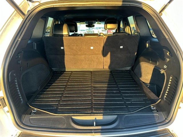 2020 Jeep Grand Cherokee Limited photo 4