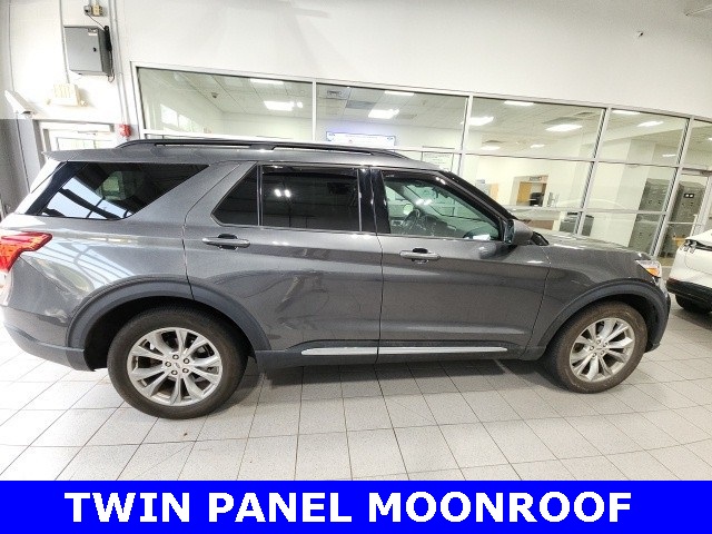 2020 Ford Explorer XLT photo 2