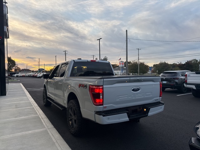 2022 Ford F-150 XLT photo 3