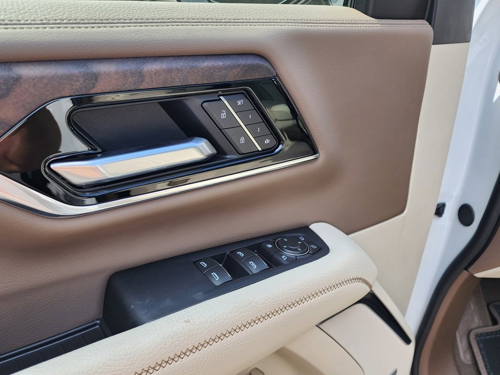 2026 Gmc Yukon Denali photo 11