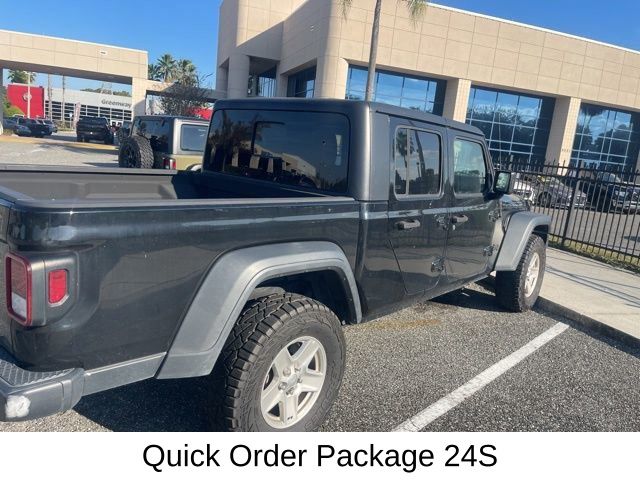 2020 Jeep Gladiator Sport photo 3