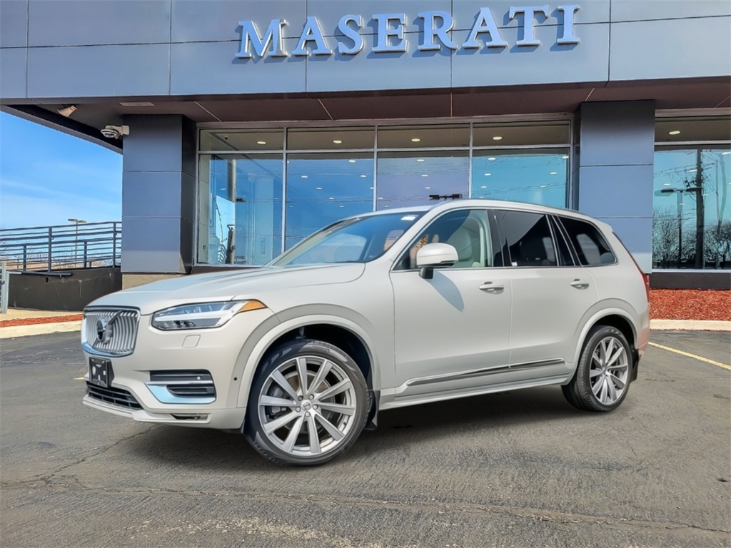 2022 Volvo XC90 Inscription's photo