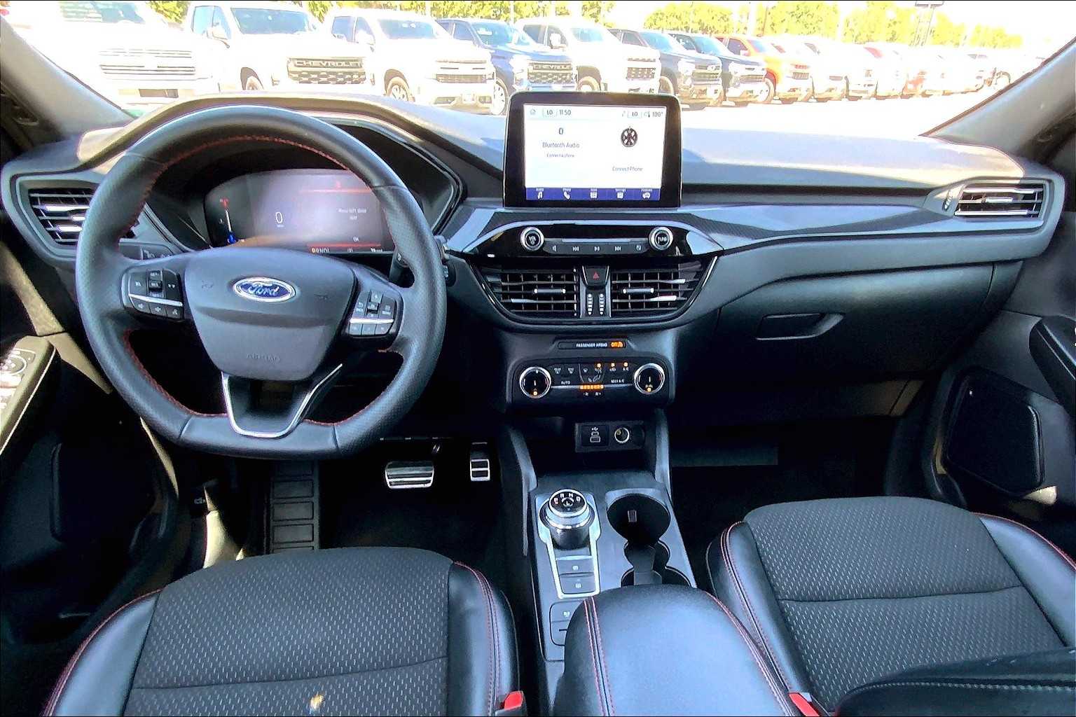 2024 Ford Escape ST-Line photo 12