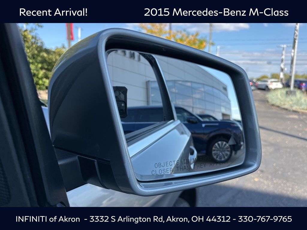 2015 Mercedes Benz ML 350 4MATIC photo 24