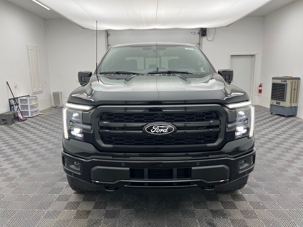 2025 Ford F-150 Lariat photo 8