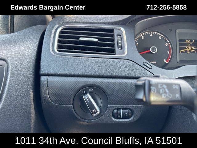 2011 Volkswagen Jetta 2.5L SE photo 15