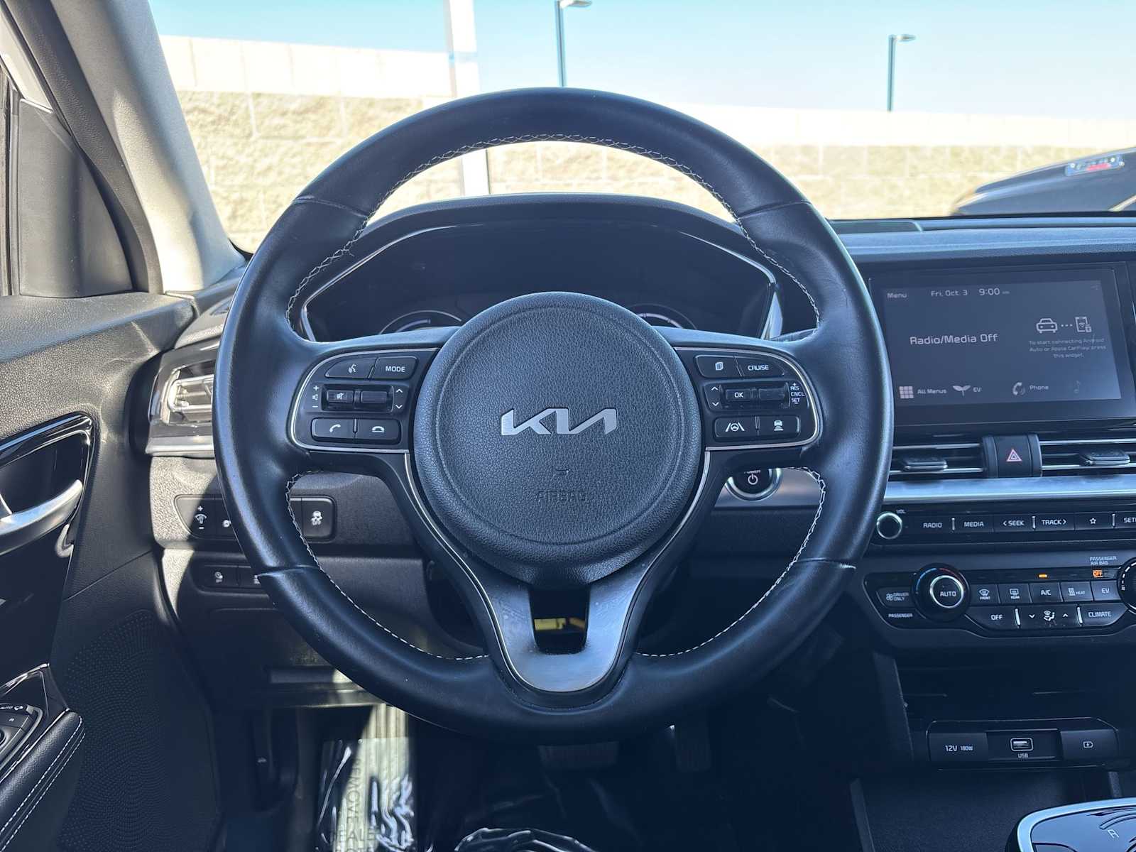 2022 Kia Niro EV S photo 19