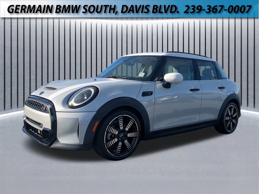2022 MINI Hardtop 4 Door S's photo