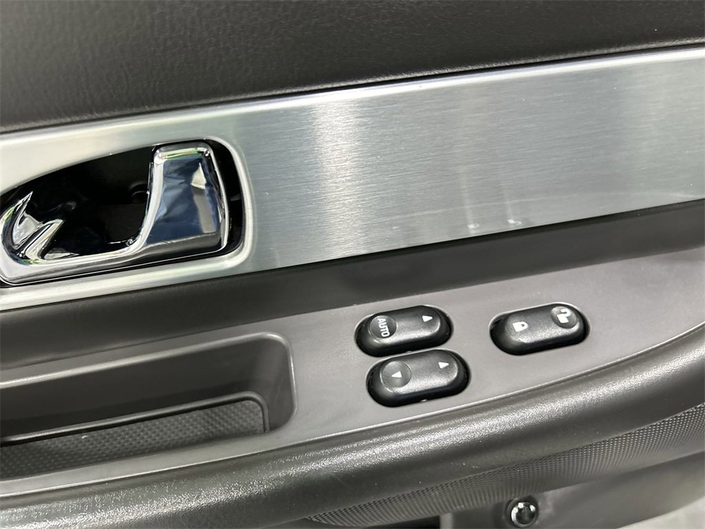 2002 Ford Thunderbird Base photo 15