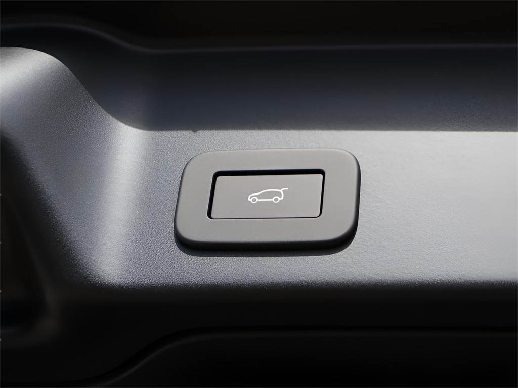 2026 Land Rover Range Rover Evoque Dynamic SE photo 14