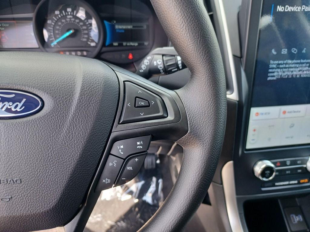 2024 Ford Edge SE photo 25