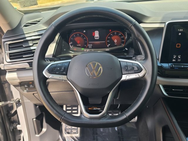 2025 Volkswagen Atlas Peak Edition photo 21