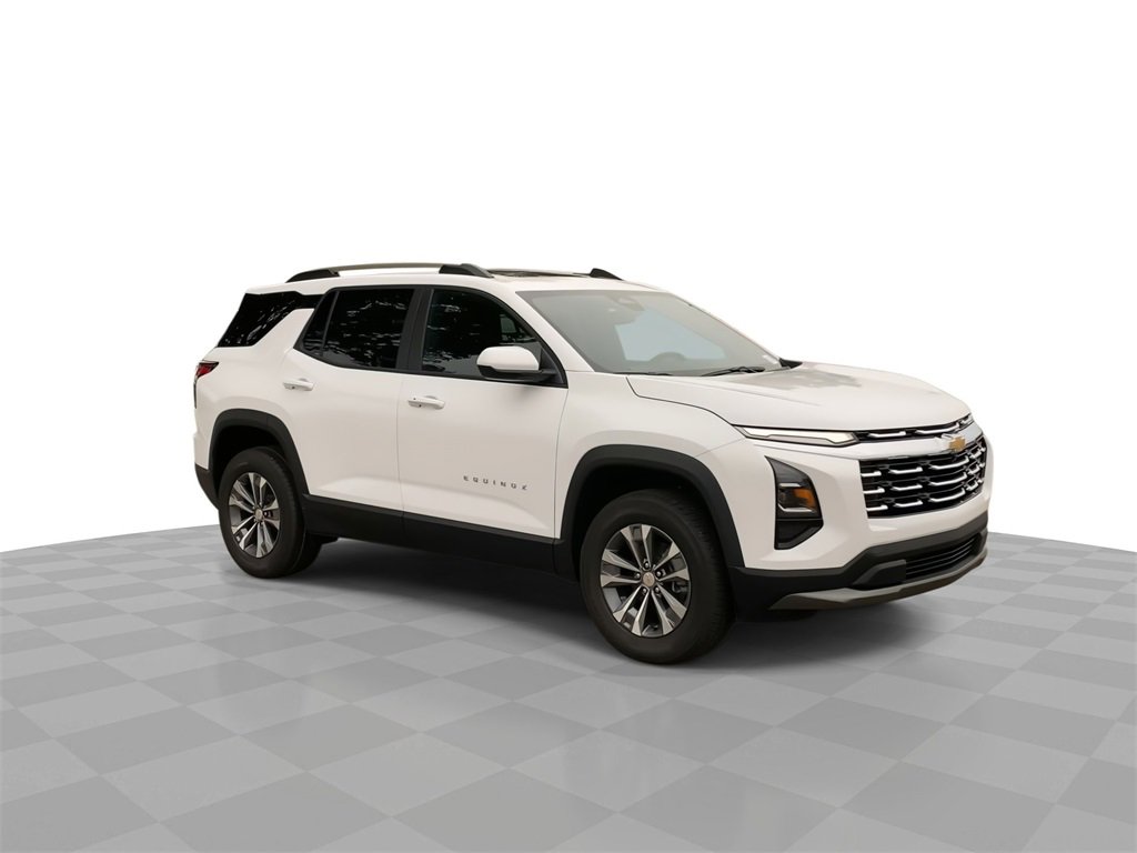 2026 Chevrolet Equinox LT photo 2