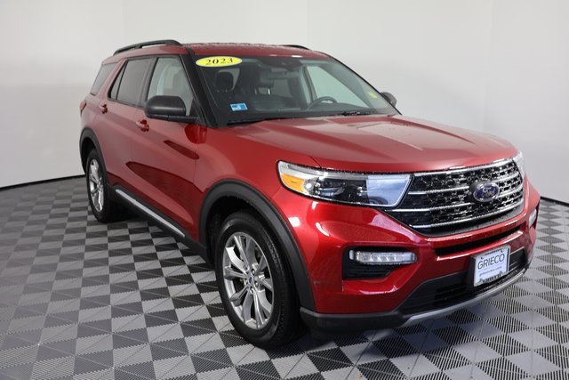 2023 Ford Explorer XLT's photo