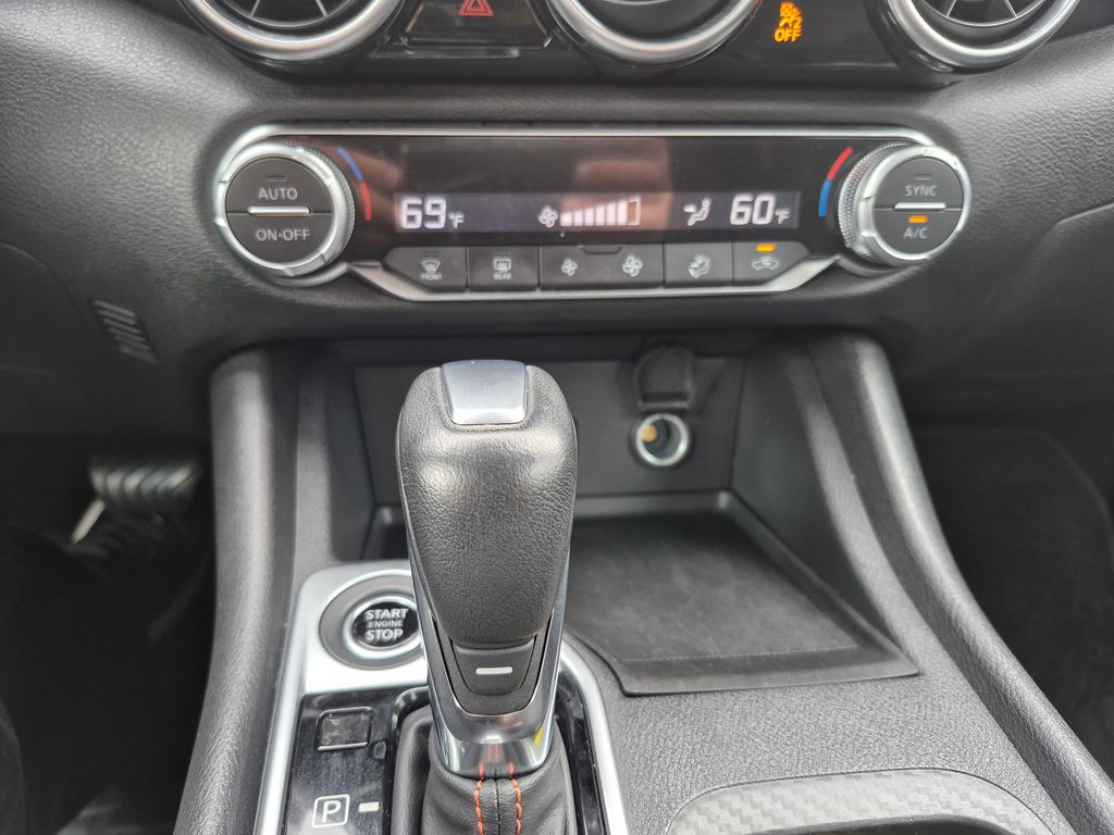 2023 Nissan Sentra SR photo 12