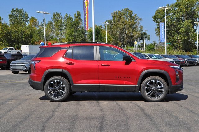 2026 Chevrolet Equinox RS photo 2