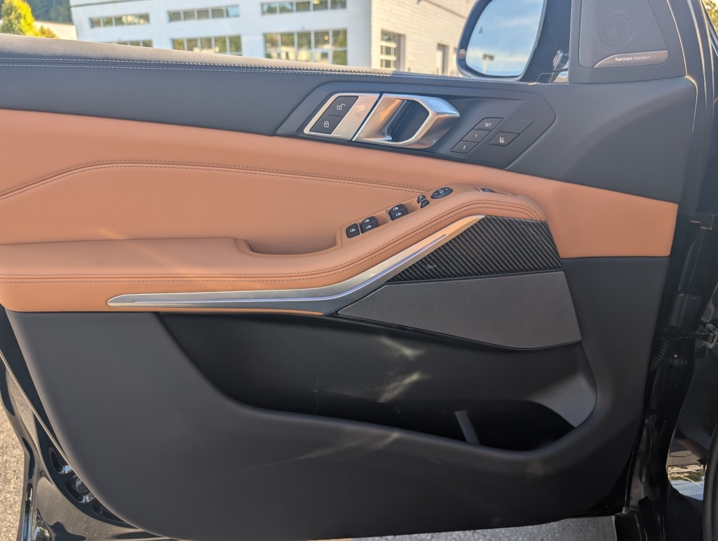 2025 Bmw X5 M60i photo 11