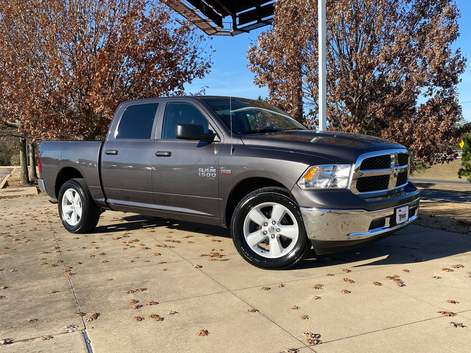 2023 RAM Ram 1500 Classic SLT's photo