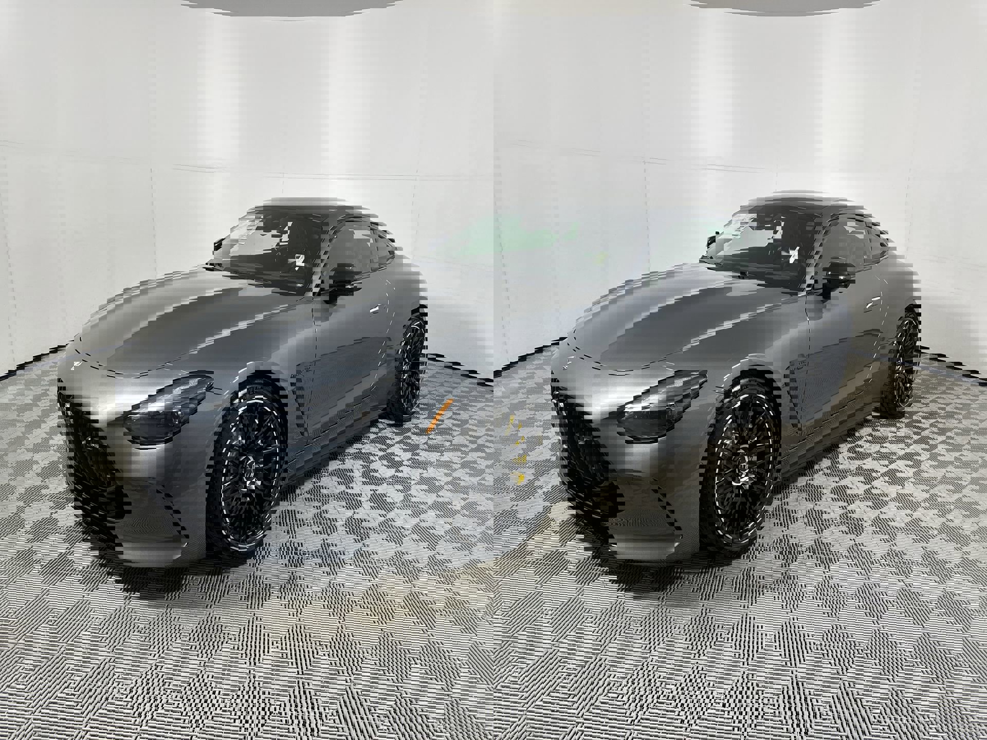 2025 Mercedes Benz AMG GT 63 photo 4
