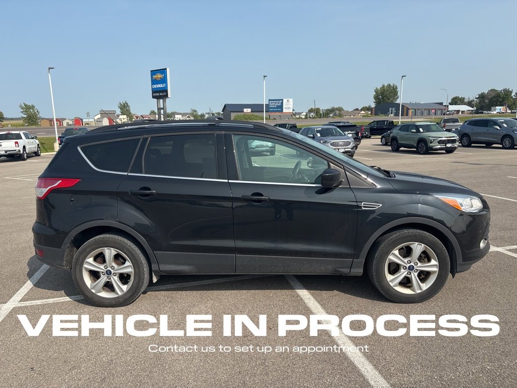 2015 Ford Escape SE photo 2
