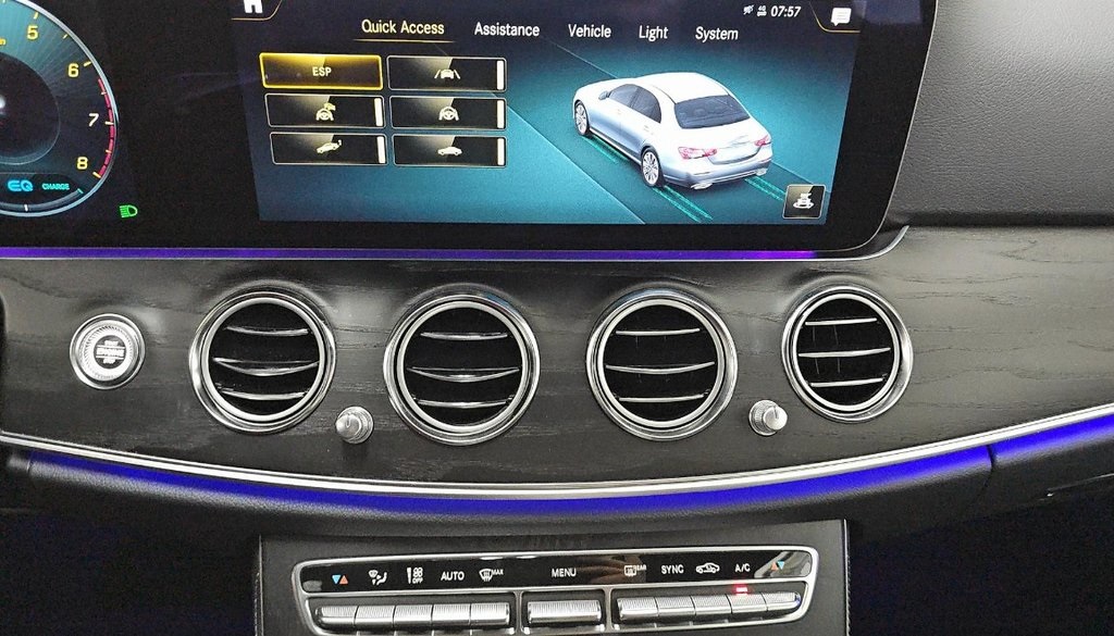 2023 Mercedes Benz E 450 4MATIC photo 8