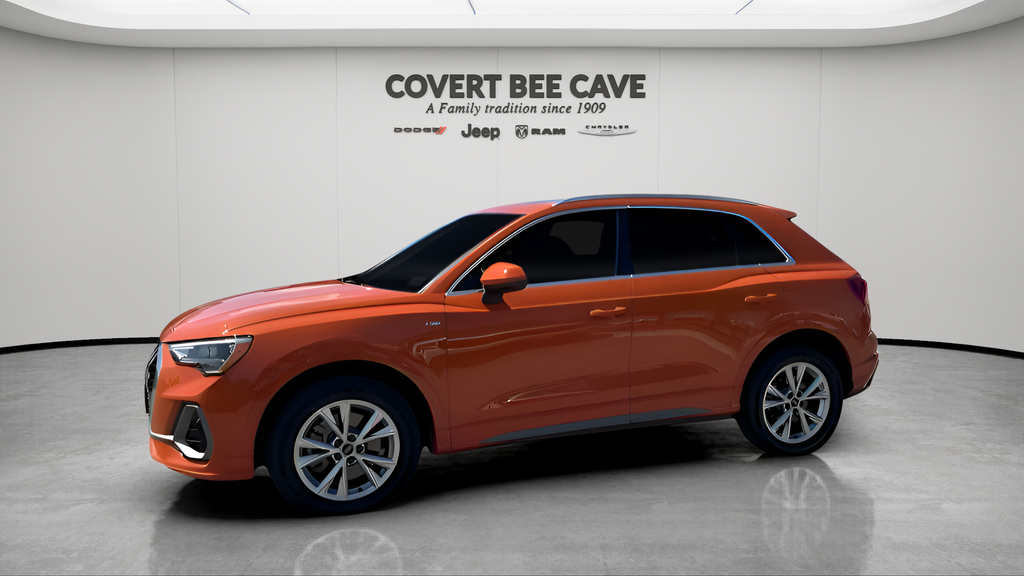 2022 Audi Q3 S line Premium 45 TFSI photo 3
