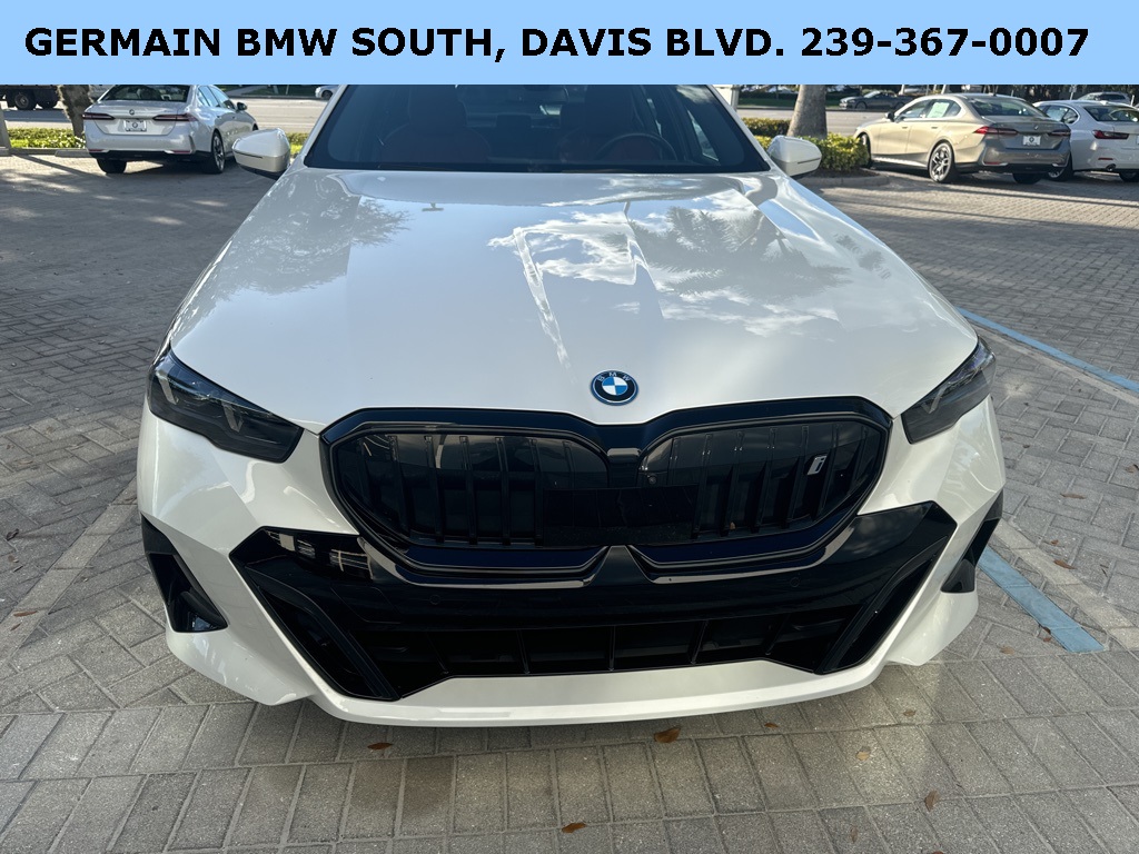 2024 BMW i5 M60's photo