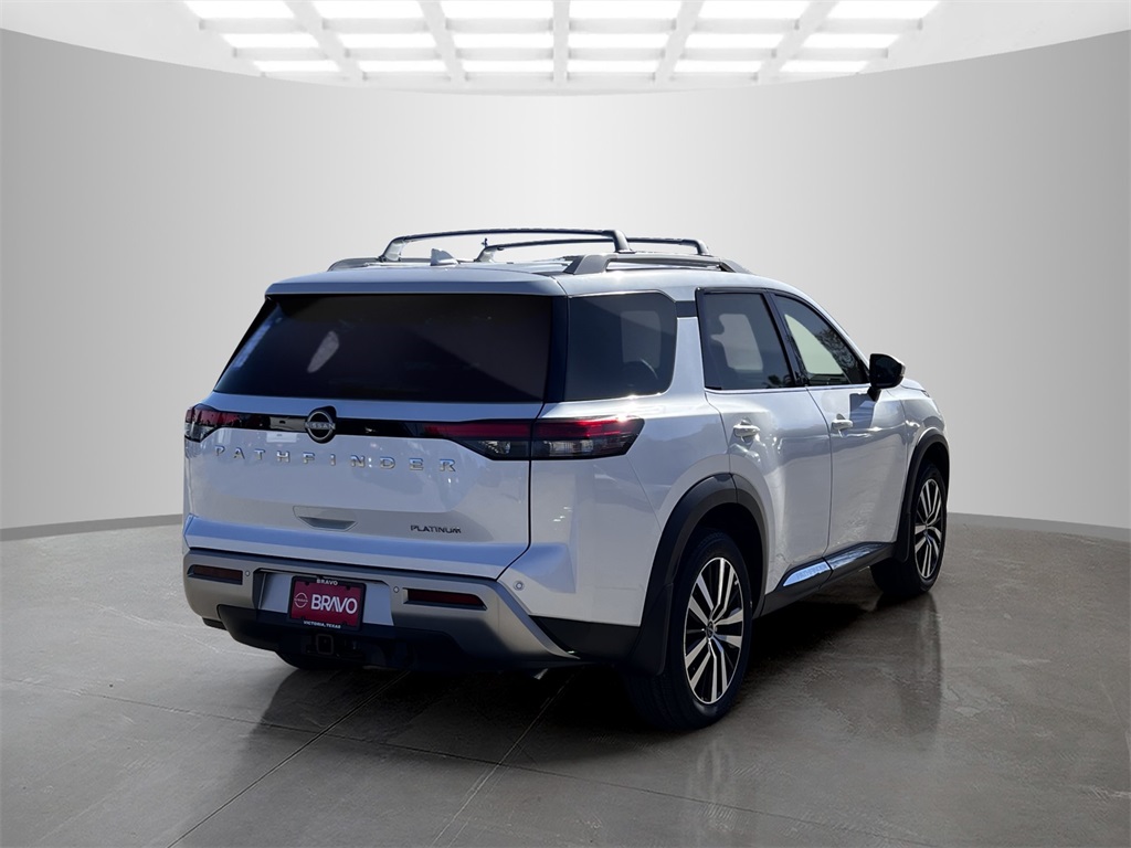 2025 Nissan Pathfinder Platinum photo 5