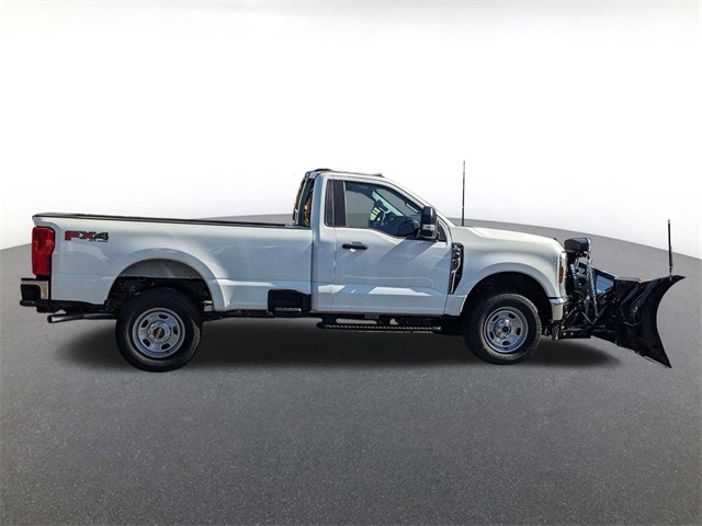 2024 Ford F-350 XL photo 2