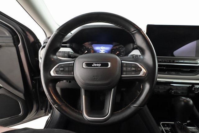 2022 Jeep Compass Limited photo 11
